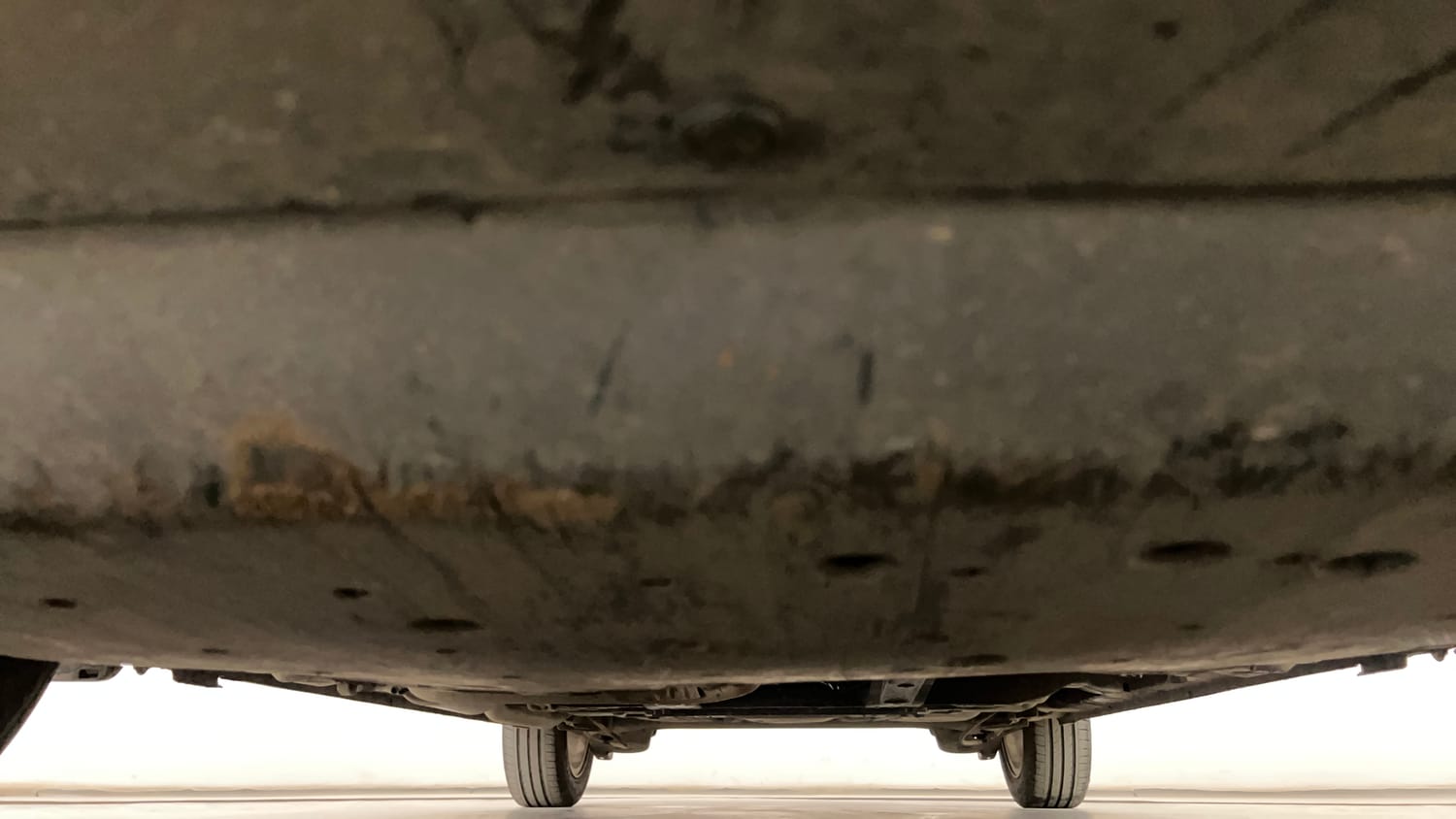 Used 2016 Honda City V Petrol Manual extra FRONT LEFT UNDERBODY VIEW