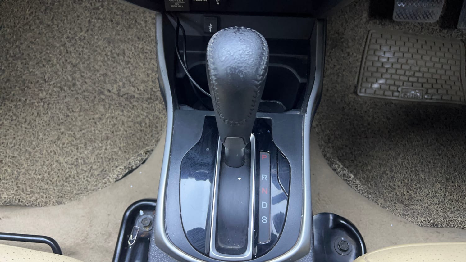 Used 2017 Honda City ZX CVT Petrol Petrol Automatic interior GEAR  KNOB VIEW