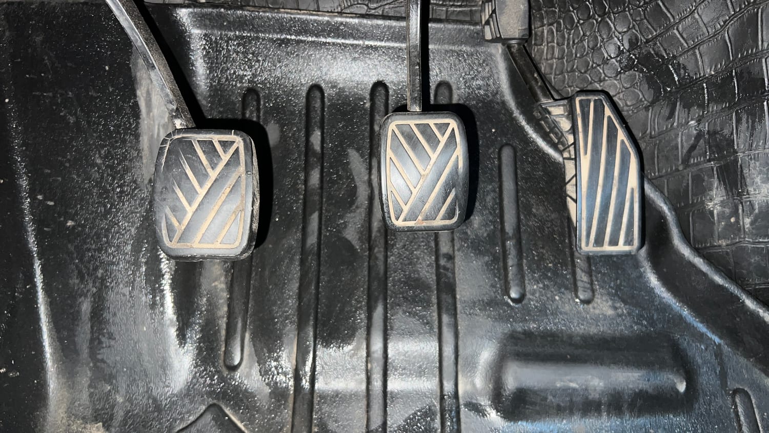 Used 2021 Maruti Suzuki Baleno Delta Petrol+CNG (Outside Fitted) Cng Manual interior PEDALS VIEW