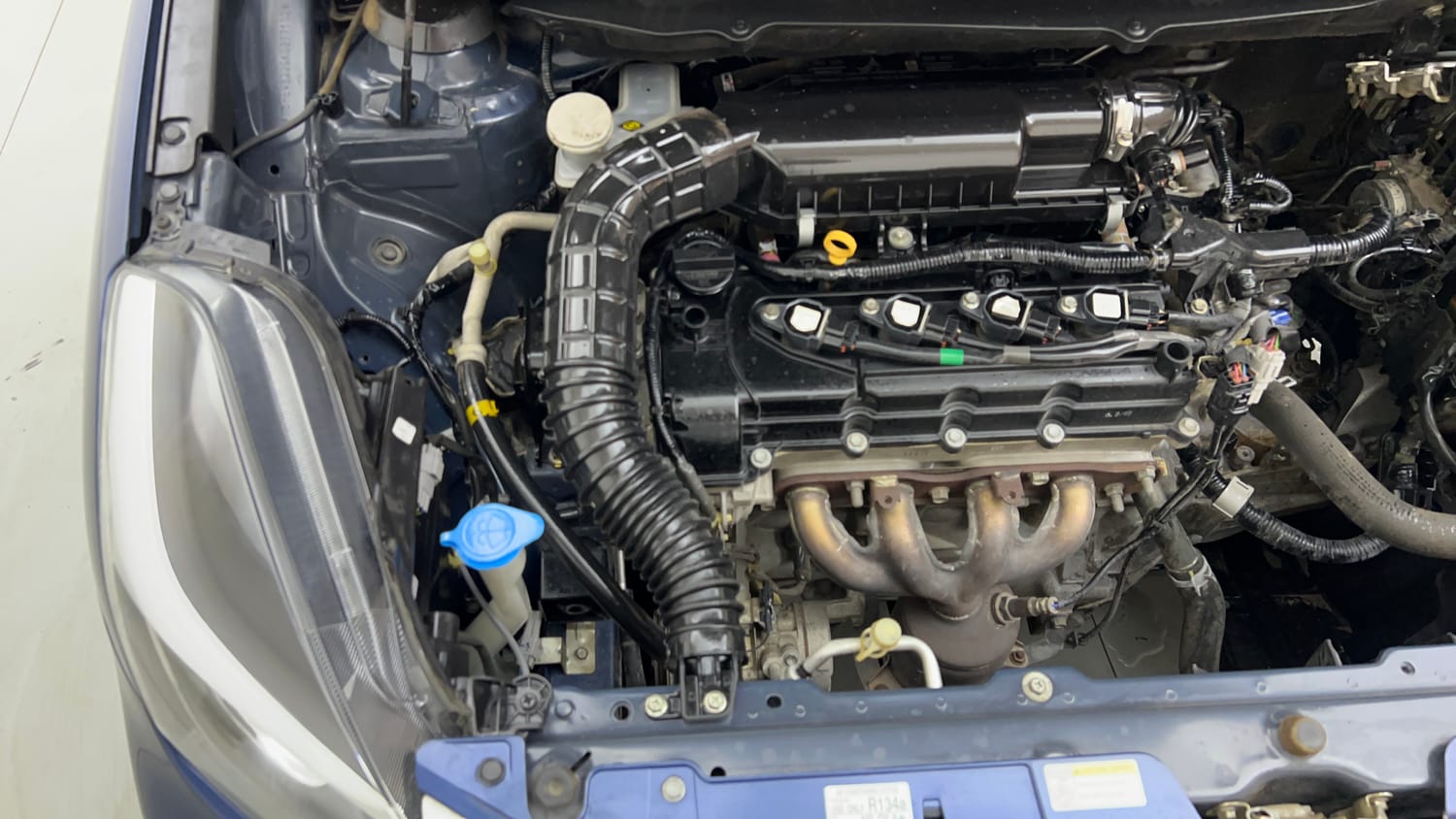 Used 2019 Maruti Suzuki Baleno Zeta Petrol Manual engine ENGINE RIGHT SIDE VIEW