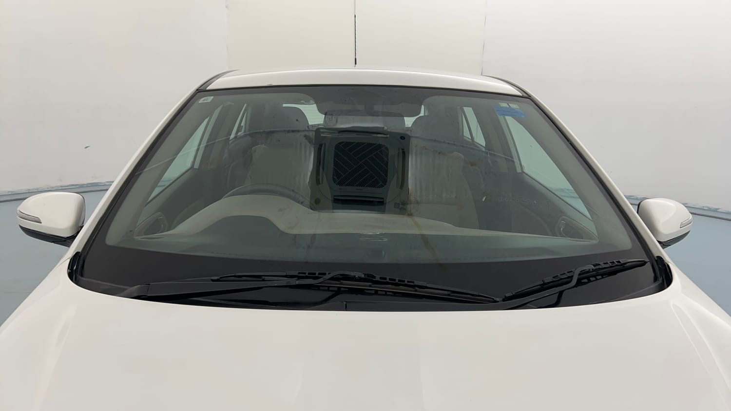 Used 2015 Hyundai Elite i20 Asta 1.2 Petrol Manual exterior FRONT WINDSHIELD VIEW