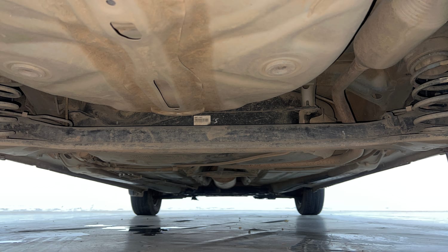 Used 2021 Maruti Suzuki Baleno Delta Petrol+CNG (Outside Fitted) Cng Manual extra REAR UNDERBODY VIEW (TAKEN FROM REAR)