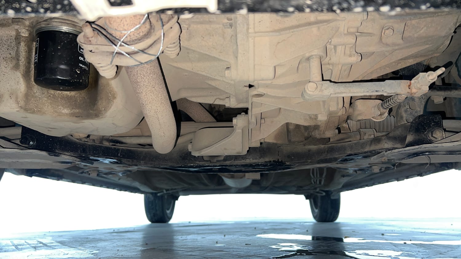 Used 2020 Maruti Suzuki Ignis Zeta 1.2 MT Petrol Manual extra FRONT LEFT UNDERBODY VIEW