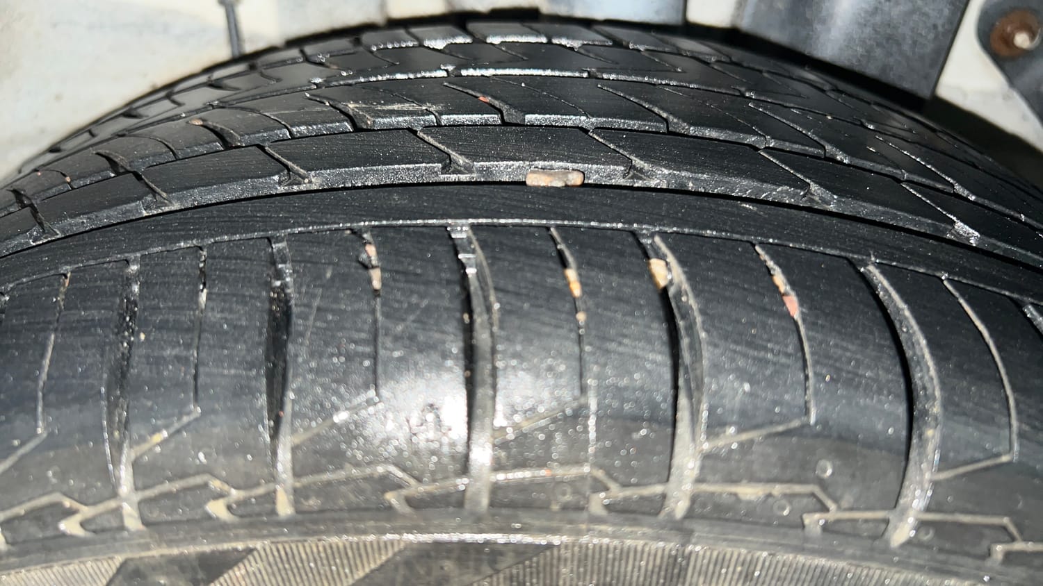 Used 2015 Hyundai Elite i20 Asta 1.2 Petrol Manual tyres LEFT REAR TYRE TREAD VIEW