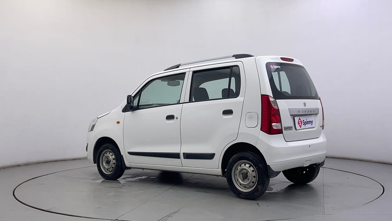 Used 2013 Maruti Suzuki Wagon R LXI Petrol Manual exterior LEFT REAR CORNER VIEW