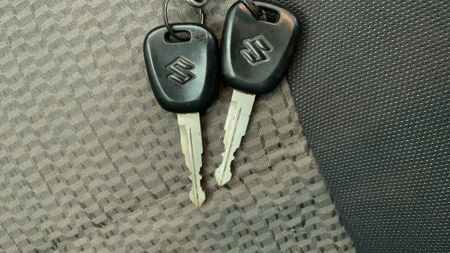 Used 2013 Maruti Suzuki Wagon R LXI Petrol Manual extra CAR KEY VIEW