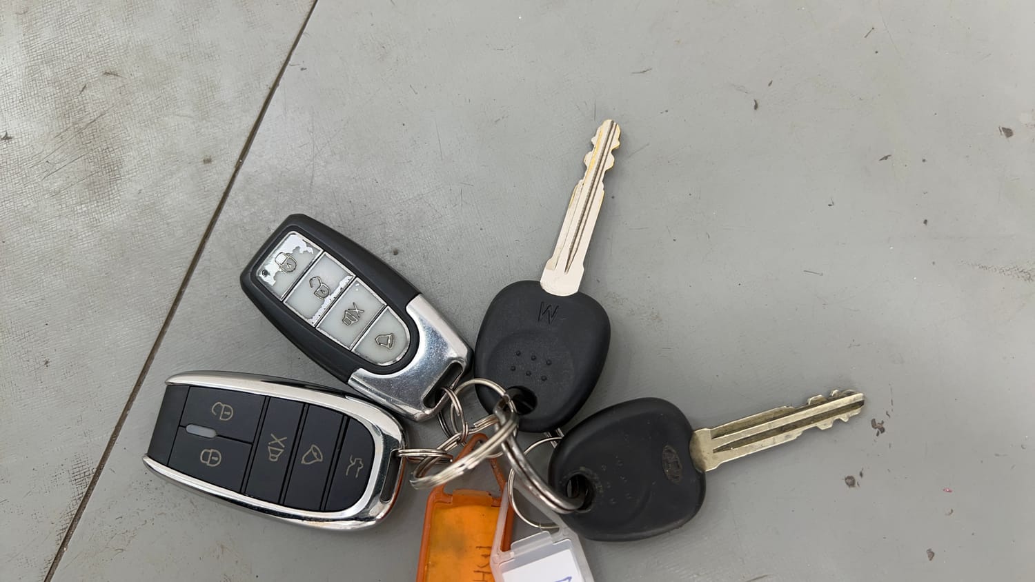 Used 2013 Hyundai i10 Magna 1.1 iRDE2 Petrol Manual extra CAR KEY VIEW