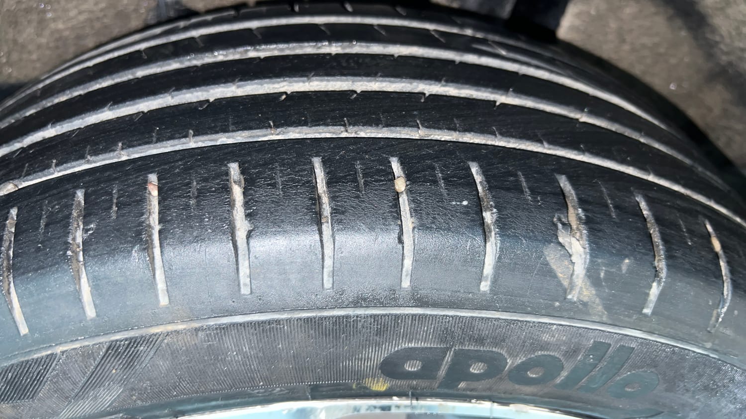 Used 2019 Maruti Suzuki Baleno Zeta Petrol Manual tyres LEFT REAR TYRE TREAD VIEW