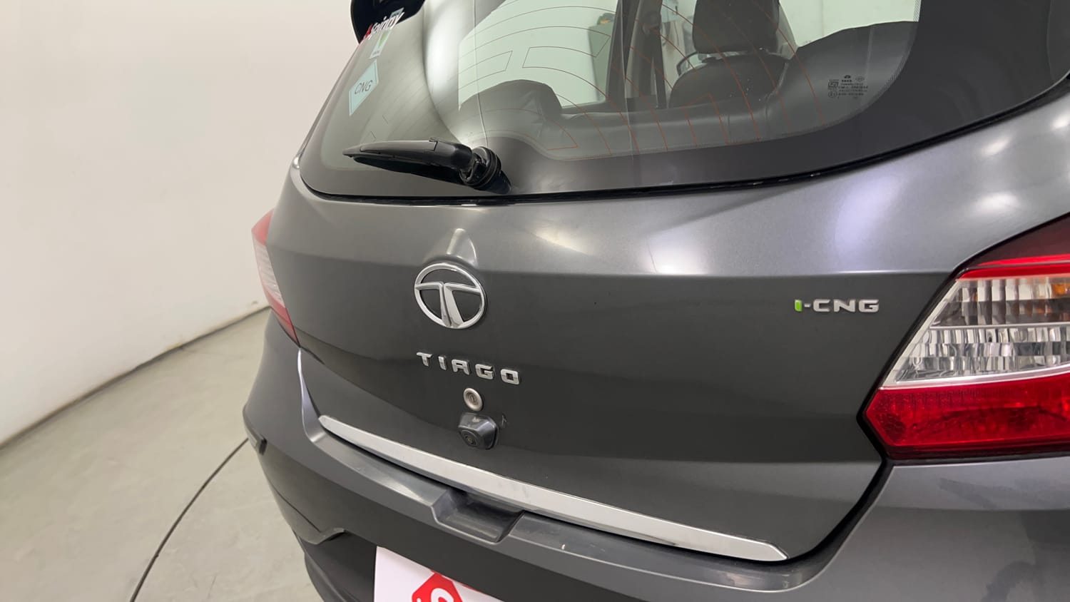 Used 2022 Tata Tiago XZ Plus CNG Cng Manual dents MINOR DENT