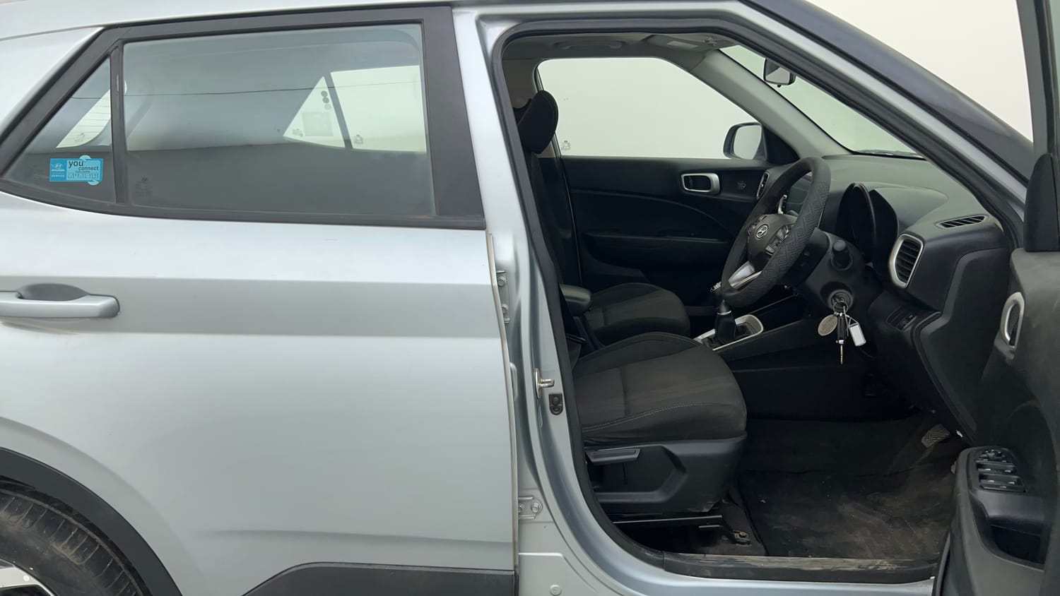 Used 2019 hyundai Venue SX 1.0 Turbo Petrol Petrol Manual interior RIGHT SIDE FRONT DOOR CABIN VIEW