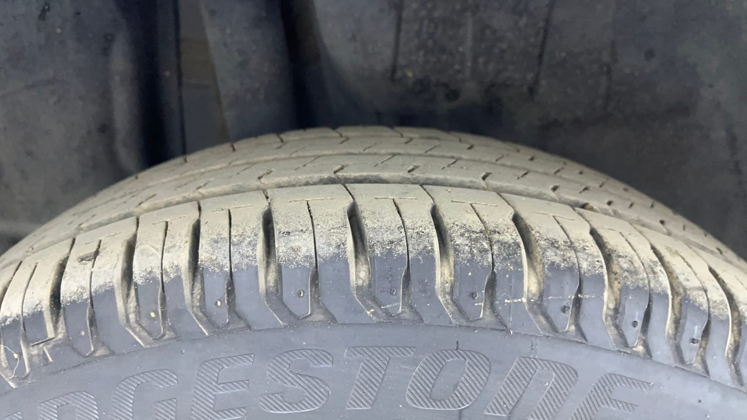 Used 2022 Maruti Suzuki Swift ZXi Petrol Manual tyres RIGHT REAR TYRE TREAD VIEW