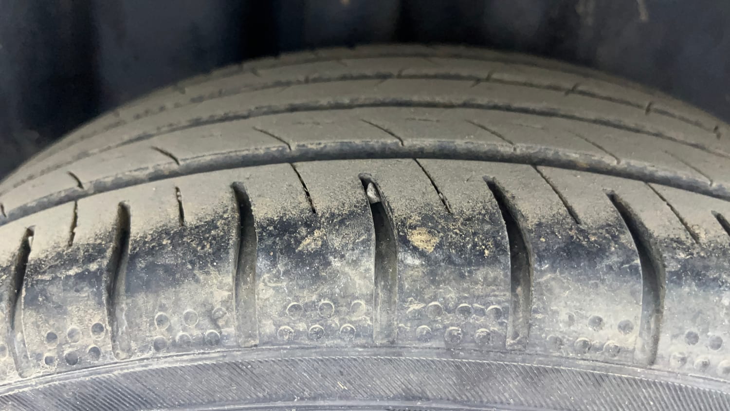 Used 2021 Volkswagen Polo Trendline 1.0L MPI Petrol Manual tyres RIGHT REAR TYRE TREAD VIEW