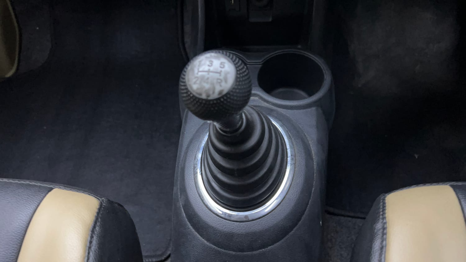 Used 2017 Honda Amaze 1.2 S i-VTEC Petrol Manual interior GEAR  KNOB VIEW