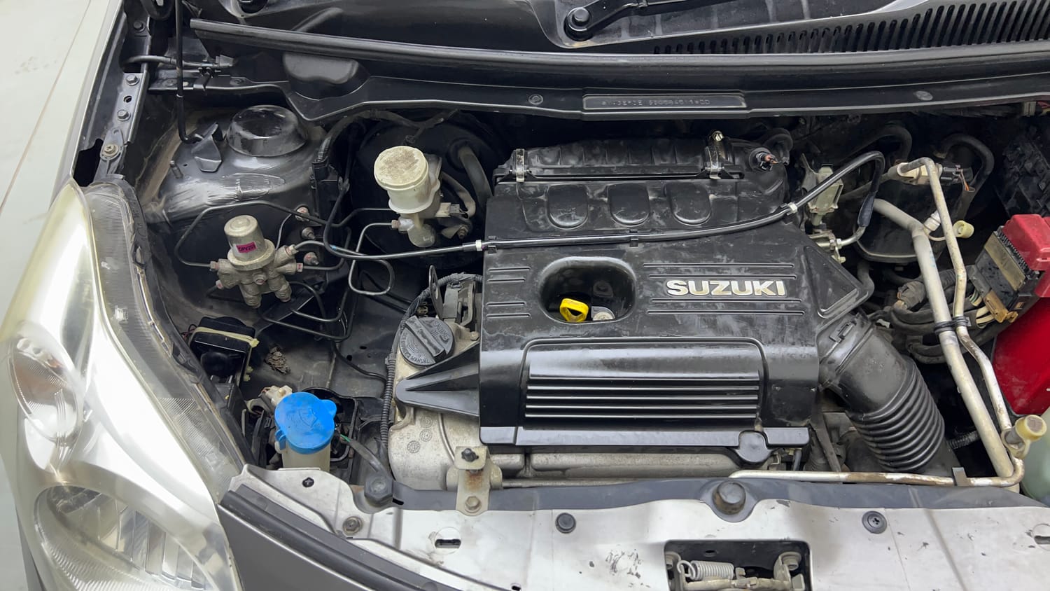 Used 2013 Maruti Suzuki A-Star ZXI Petrol Manual engine ENGINE RIGHT SIDE VIEW