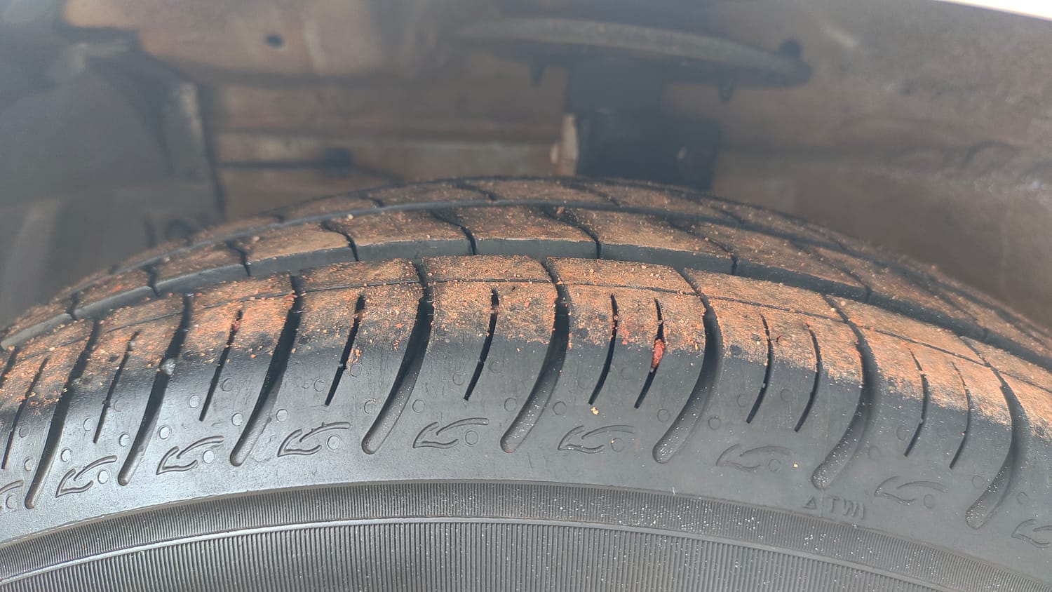 Used 2018 Maruti Suzuki Ciaz Zeta 1.4 MT Petrol Manual tyres LEFT FRONT TYRE TREAD VIEW