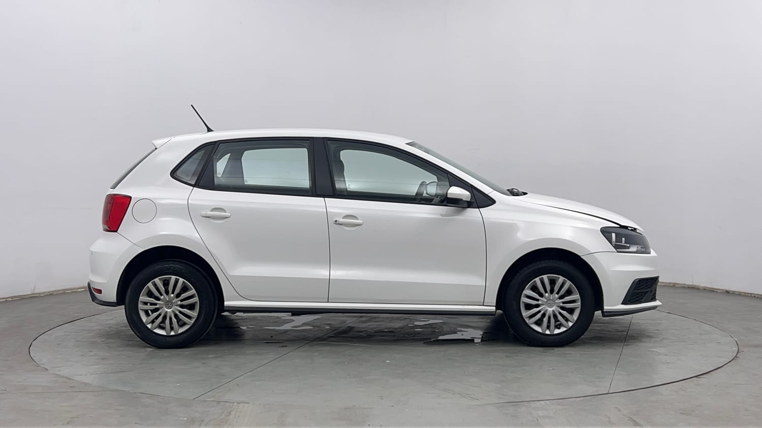 Used 2022 Volkswagen Polo Trendline 1.0L MPI Petrol Manual exterior RIGHT SIDE VIEW