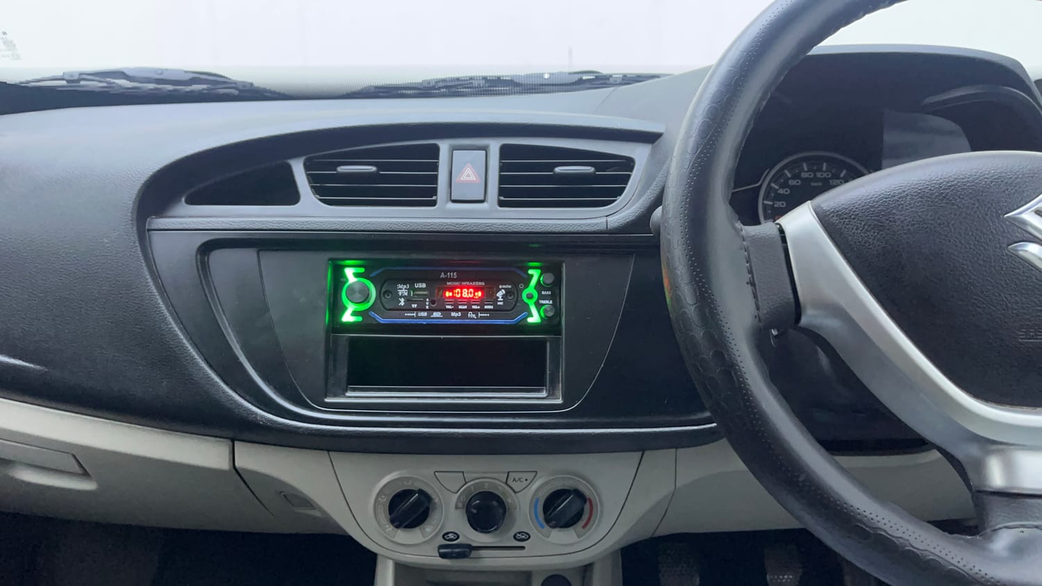 Used 2020 Maruti Suzuki Alto 800 LXi Petrol Manual interior MUSIC SYSTEM & AC CONTROL VIEW