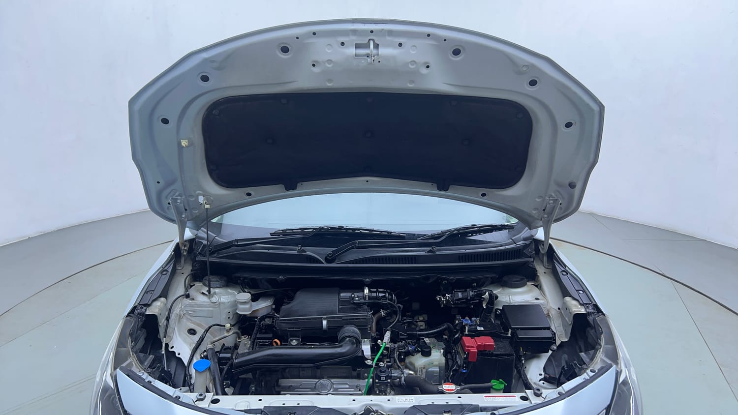 Used 2023 Toyota Glanza S AMT Petrol Automatic engine ENGINE & BONNET OPEN FRONT VIEW