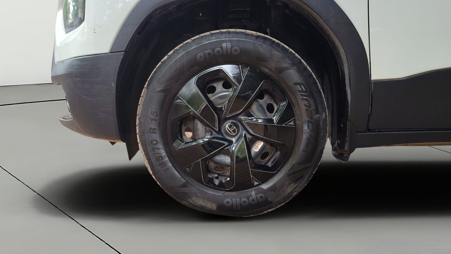 Used 2024 Tata Punch Adventure MT Petrol Manual tyres LEFT FRONT TYRE RIM VIEW