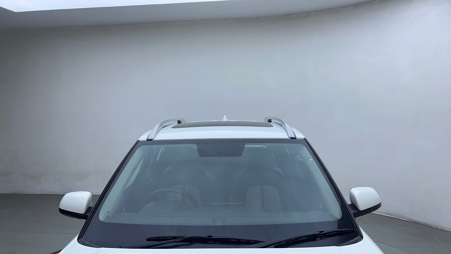 Used 2019 Hyundai Venue SX Plus 1.0 Turbo DCT Petrol Automatic exterior FRONT WINDSHIELD VIEW