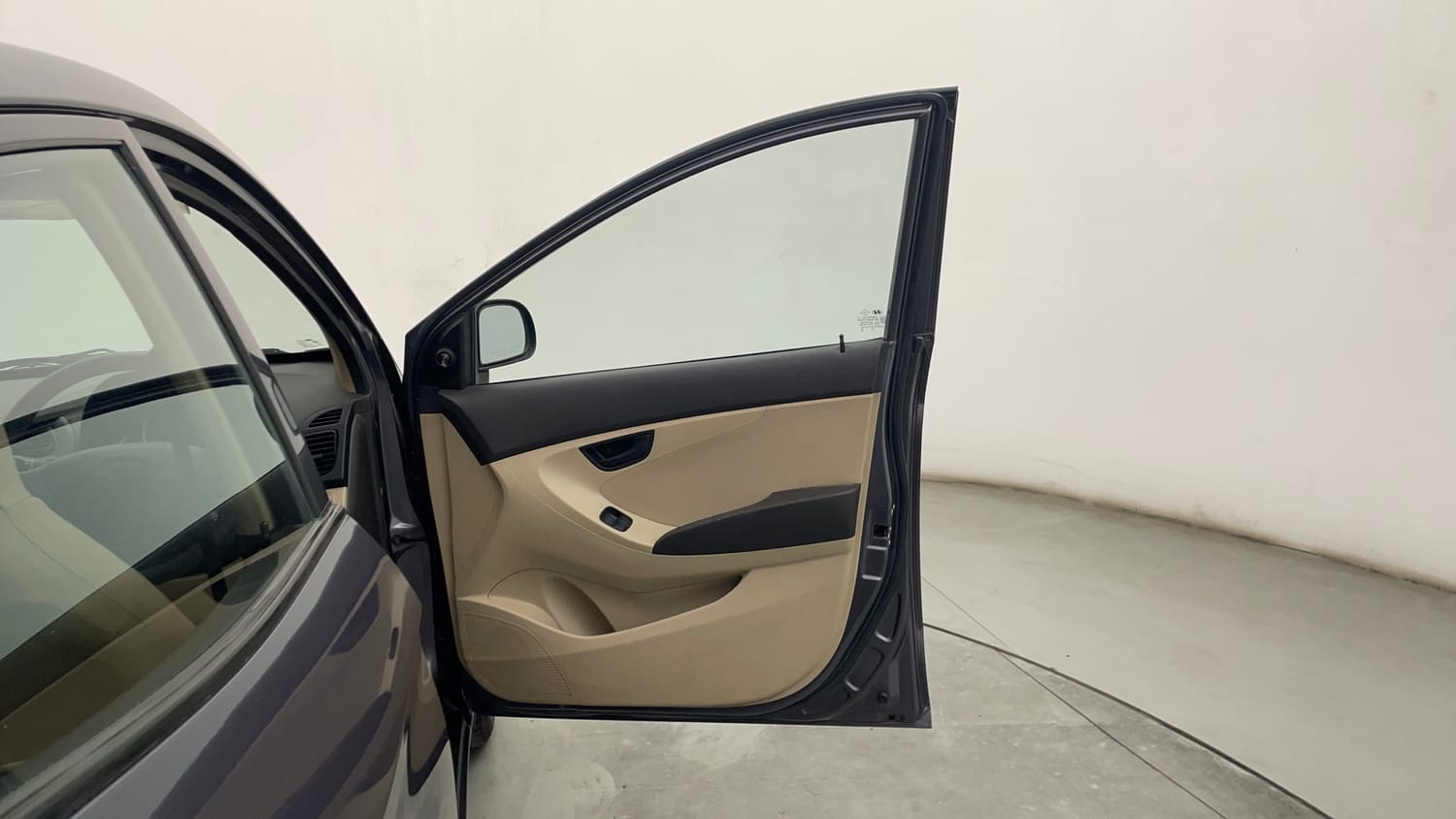 Used 2014 Hyundai Eon Magna Petrol Manual interior RIGHT FRONT DOOR OPEN VIEW