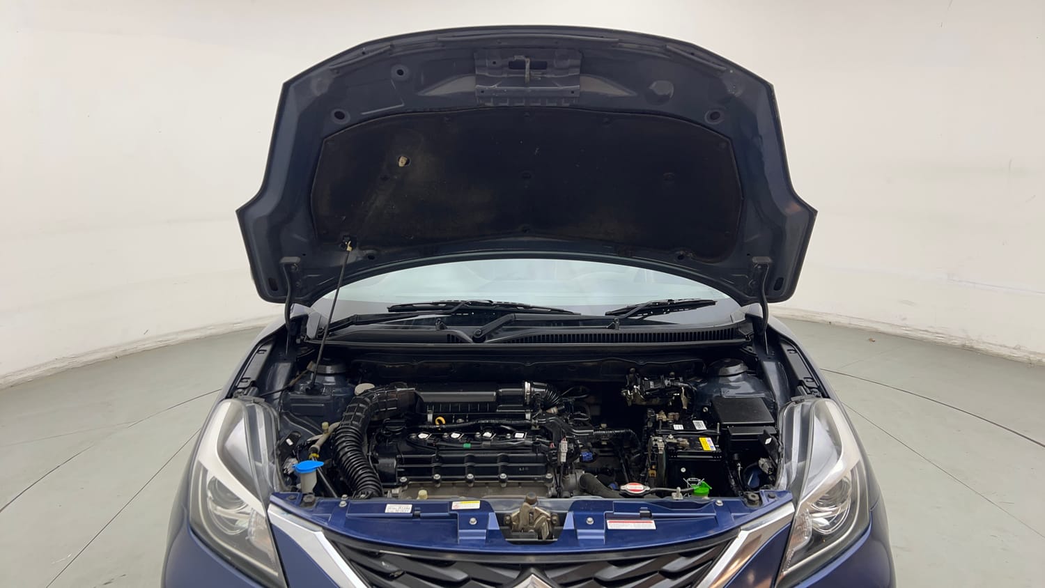 Used 2019 Maruti Suzuki Baleno Zeta Petrol Manual engine ENGINE & BONNET OPEN FRONT VIEW