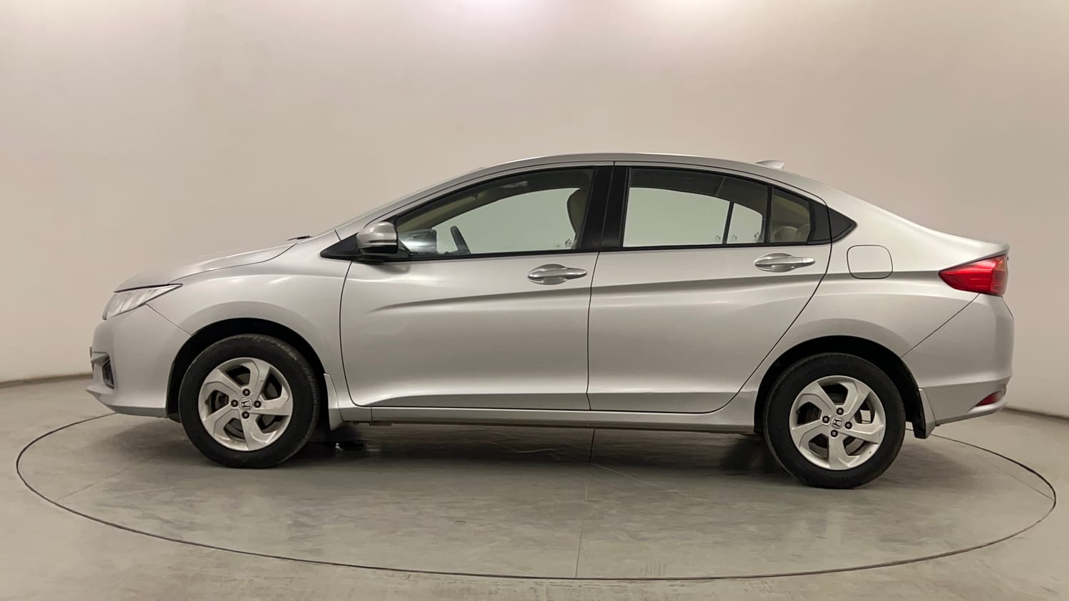 Used 2016 Honda City V Petrol Manual exterior LEFT SIDE VIEW