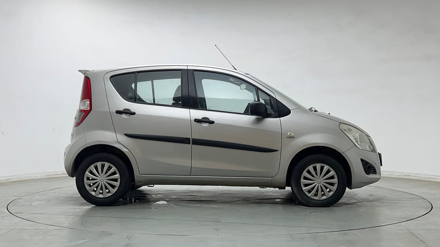 Used 2015 Maruti Suzuki Ritz Vxi BS-IV Petrol Manual exterior RIGHT SIDE VIEW