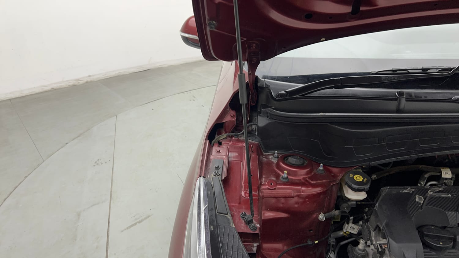 Used 2021 kia Seltos HTX IVT 1.5 Petrol Automatic engine ENGINE RIGHT SIDE HINGE & APRON VIEW