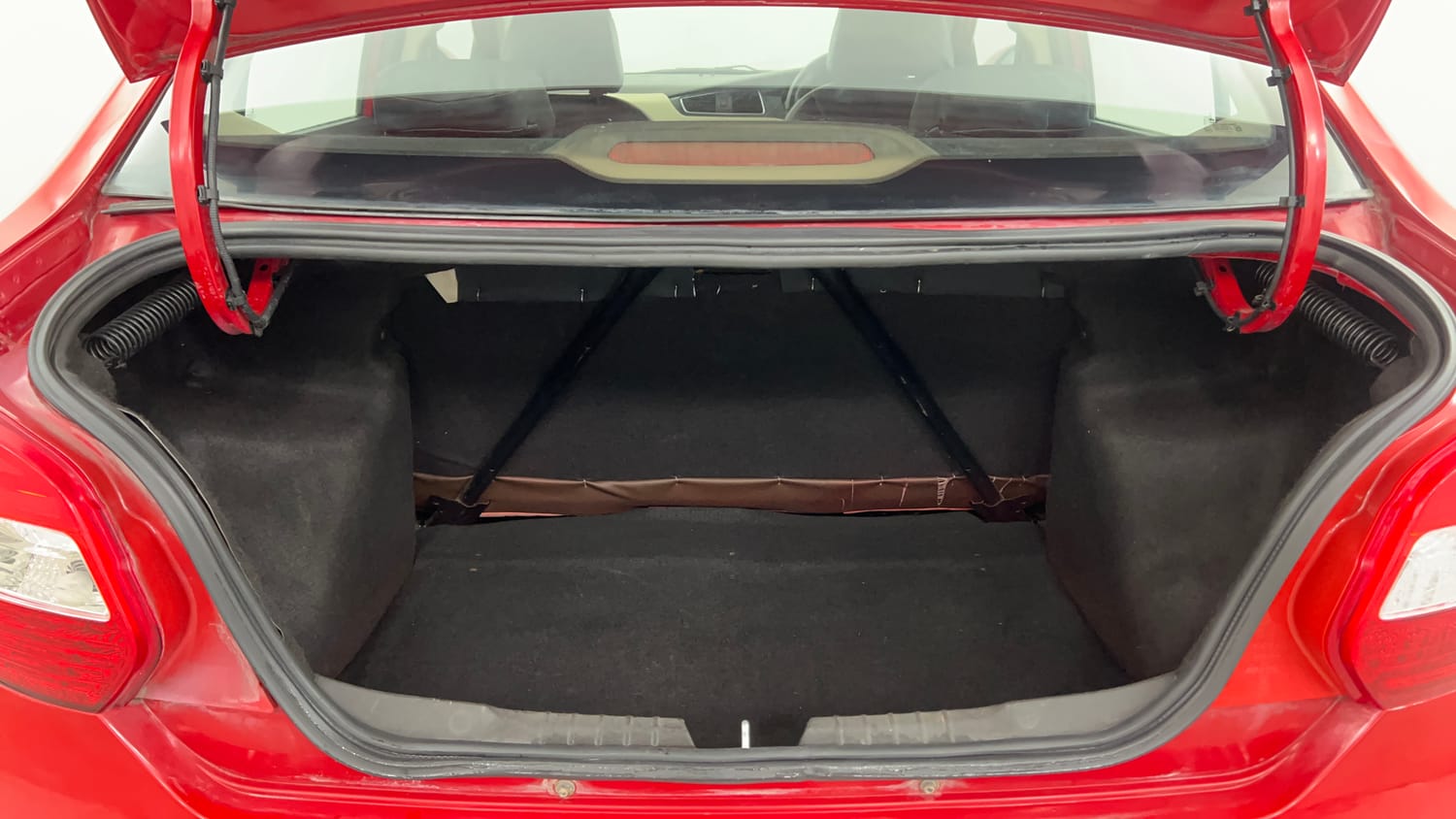Used 2014 Tata Zest XMS Petrol Petrol Manual interior DICKY INSIDE VIEW