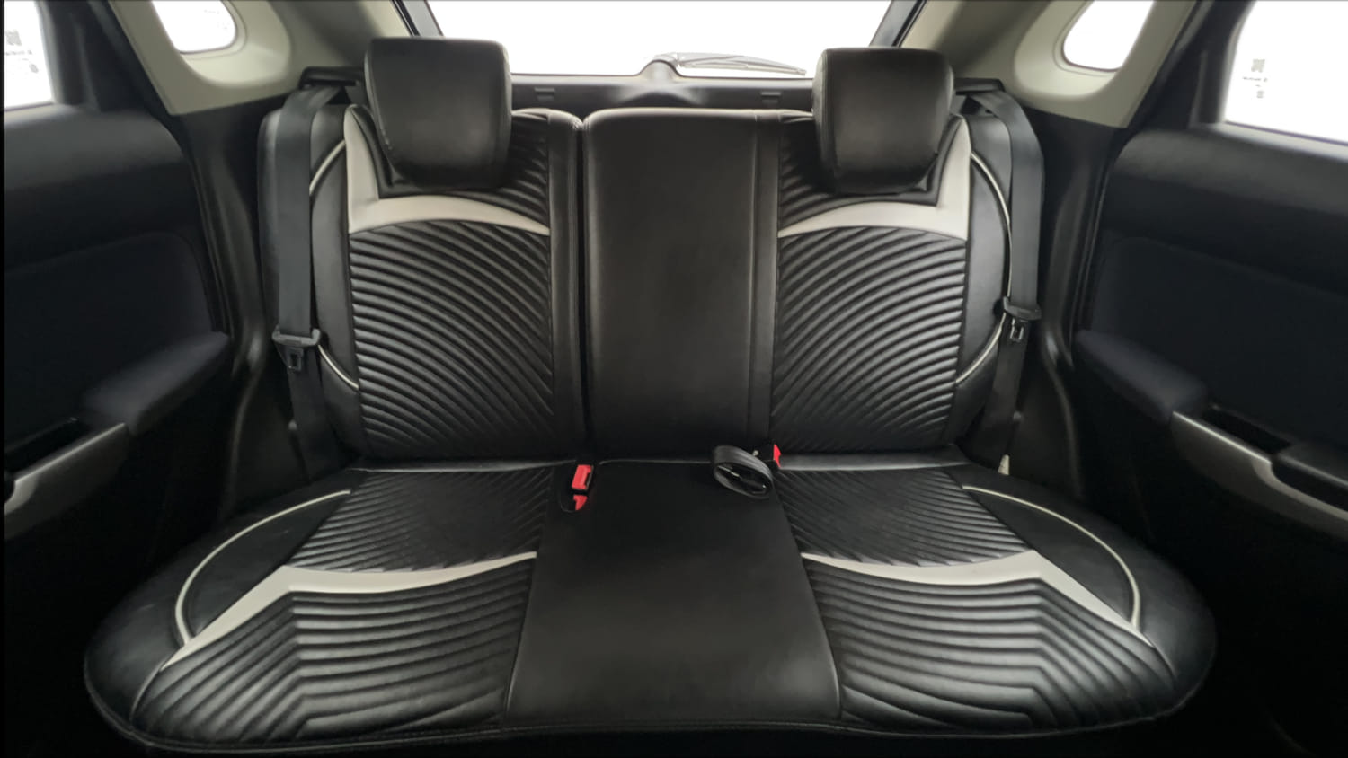 Used 2019 Maruti Suzuki Baleno Zeta Petrol Manual interior REAR SEAT CONDITION VIEW