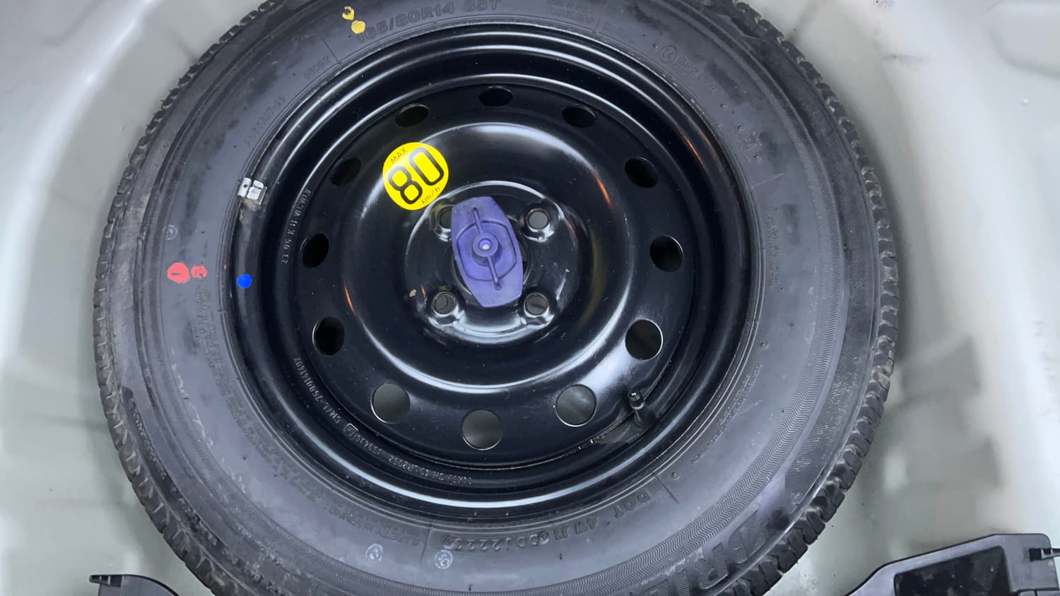 Used 2023 Maruti Suzuki Swift ZXi Plus AMT Petrol Automatic tyres SPARE TYRE VIEW