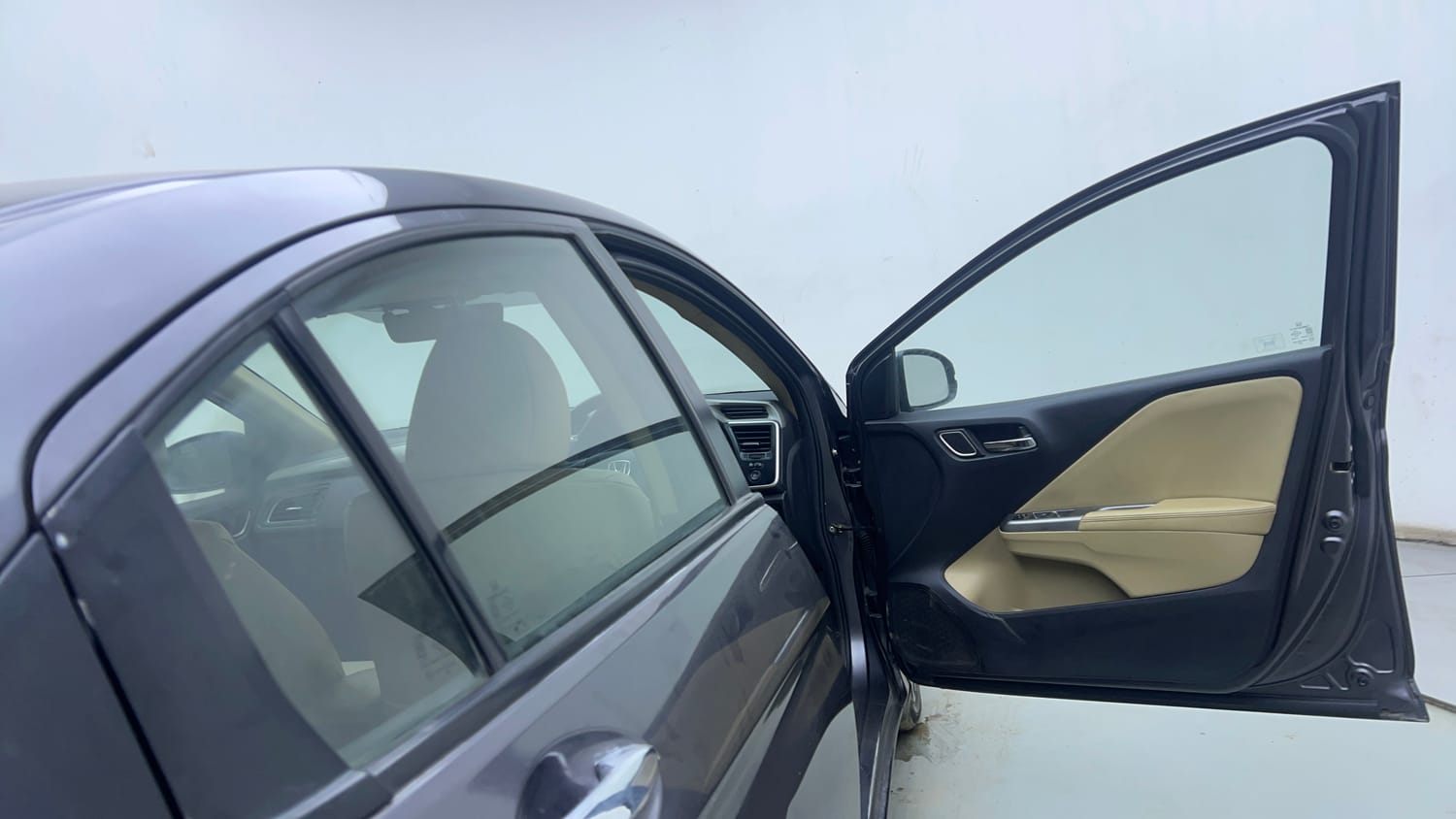 Used 2017 Honda City ZX Diesel Diesel Manual interior RIGHT FRONT DOOR OPEN VIEW
