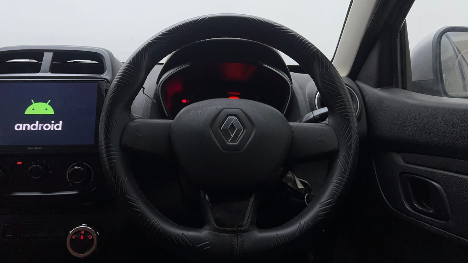 Used 2017 Renault Kwid 1.0 RXL AMT Petrol Automatic interior STEERING VIEW