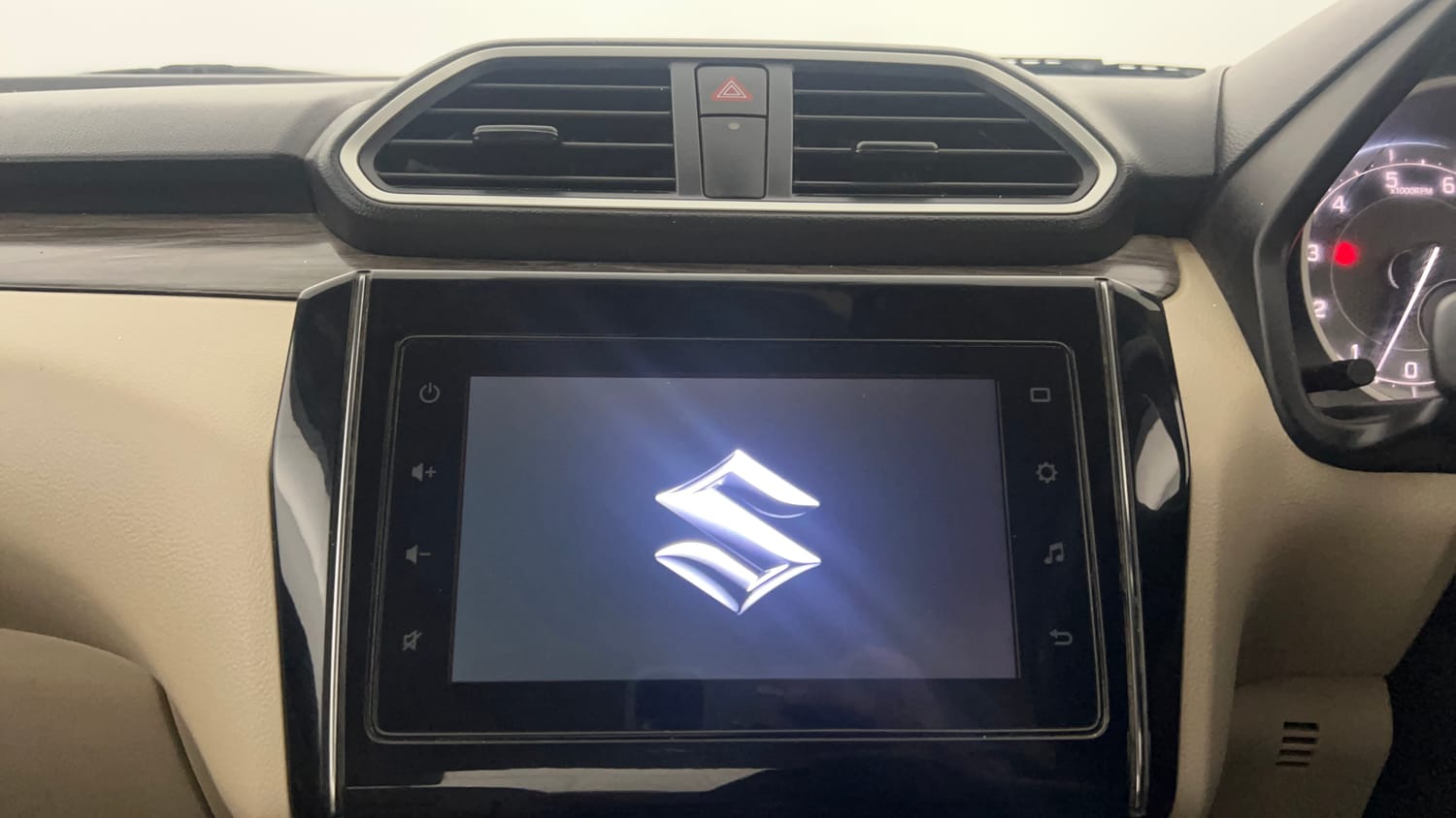 Used 2022 Maruti Suzuki Dzire ZXi Plus Petrol Manual top_features Touch screen infotainment system