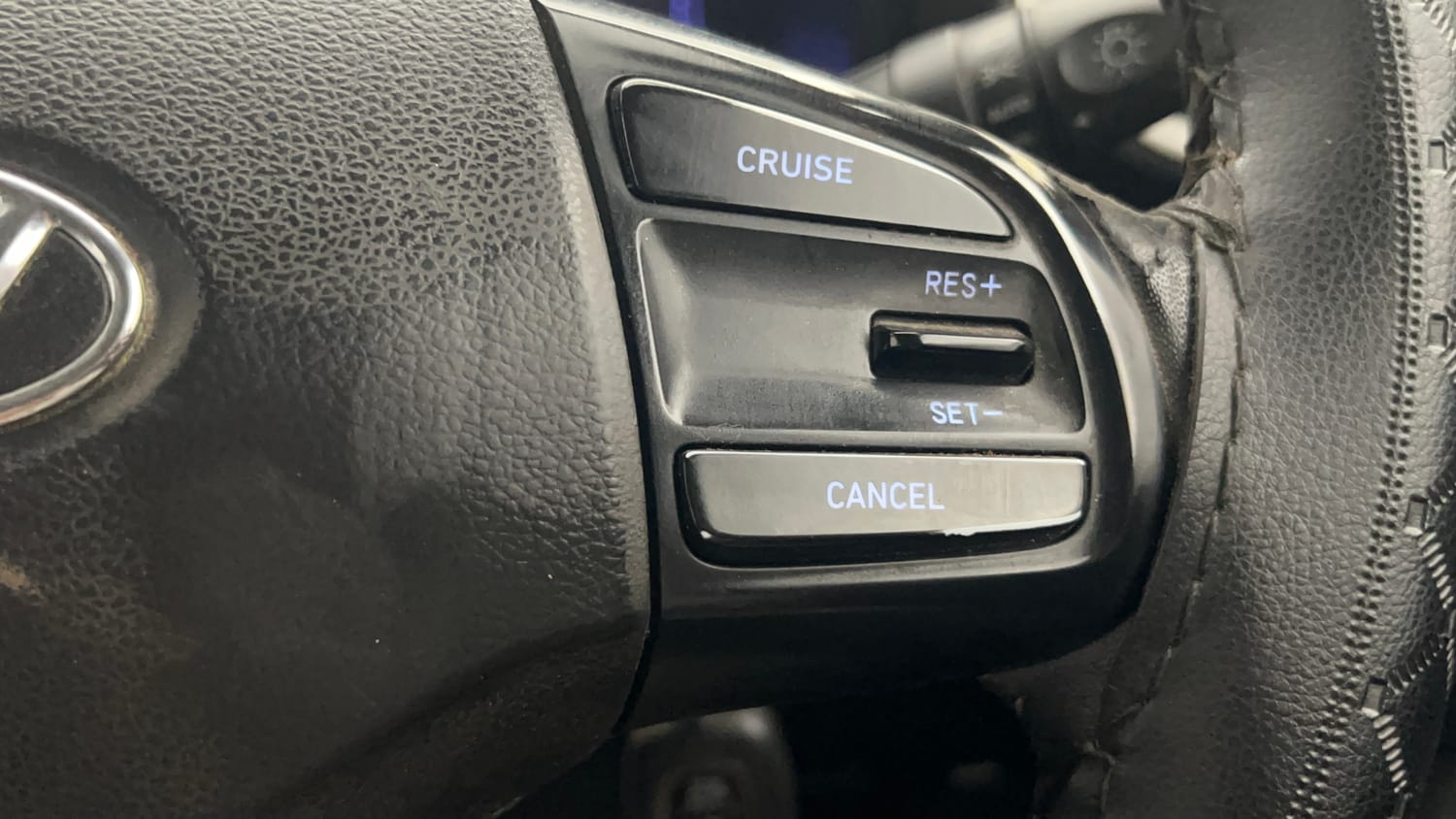 Used 2019 hyundai Venue SX 1.0 Turbo Petrol Petrol Manual top_features Cruise control