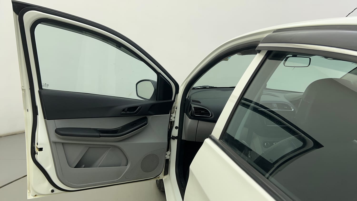 Used 2022 Tata Tiago XT CNG Cng Manual interior LEFT FRONT DOOR OPEN VIEW