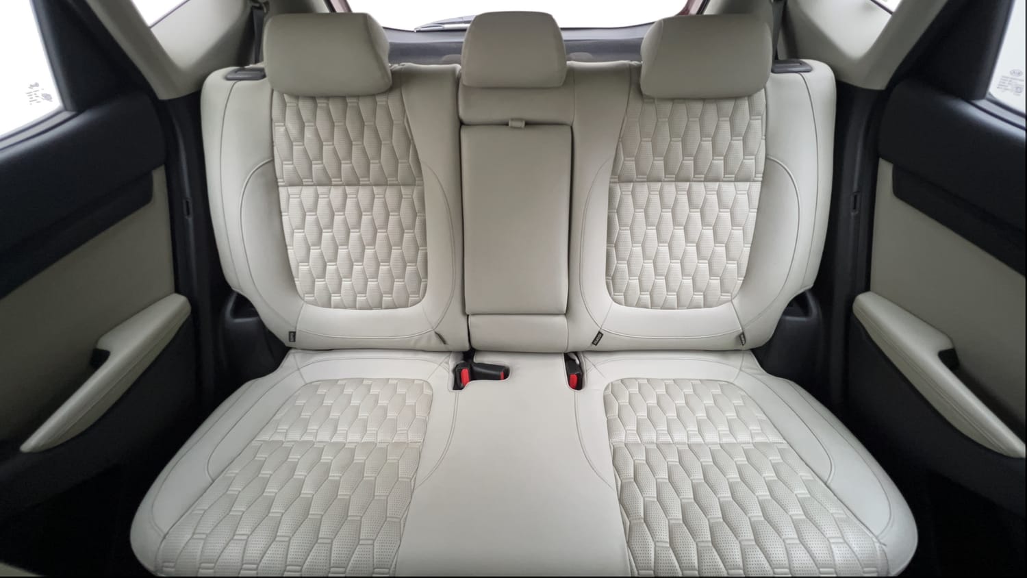 Used 2021 kia Seltos HTX IVT 1.5 Petrol Automatic interior REAR SEAT CONDITION VIEW