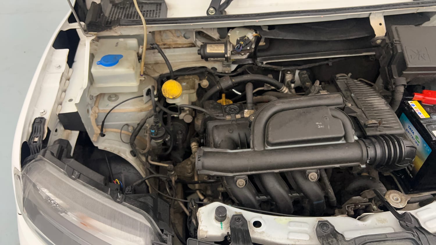 Used 2021 Renault Kwid RXT 1.0 Opt Petrol Manual engine ENGINE RIGHT SIDE VIEW