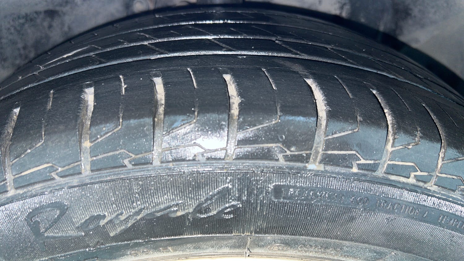 Used 2018 Ford EcoSport Titanium + 1.5L Ti-VCT Petrol Manual tyres RIGHT FRONT TYRE TREAD VIEW