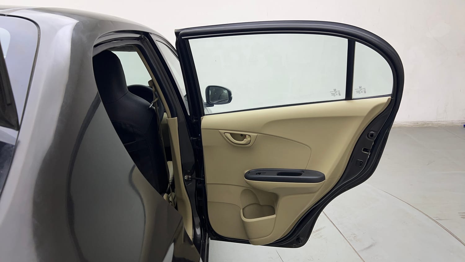 Used 2017 Honda Amaze 1.2 S i-VTEC Petrol Manual interior RIGHT REAR DOOR OPEN VIEW