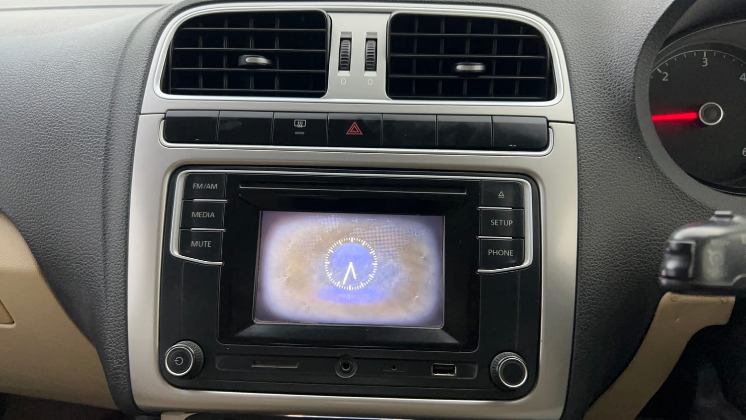 Used 2016 Volkswagen Polo Highline1.5L (D) Diesel Manual top_features Integrated (in-dash) music system