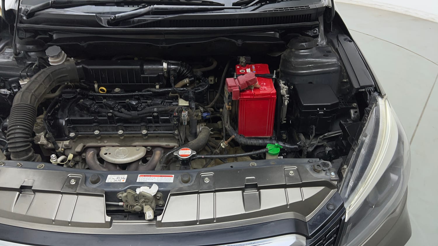 Used 2020 Maruti Suzuki Ciaz Alpha 1.5 AT Petrol Automatic engine ENGINE LEFT SIDE VIEW