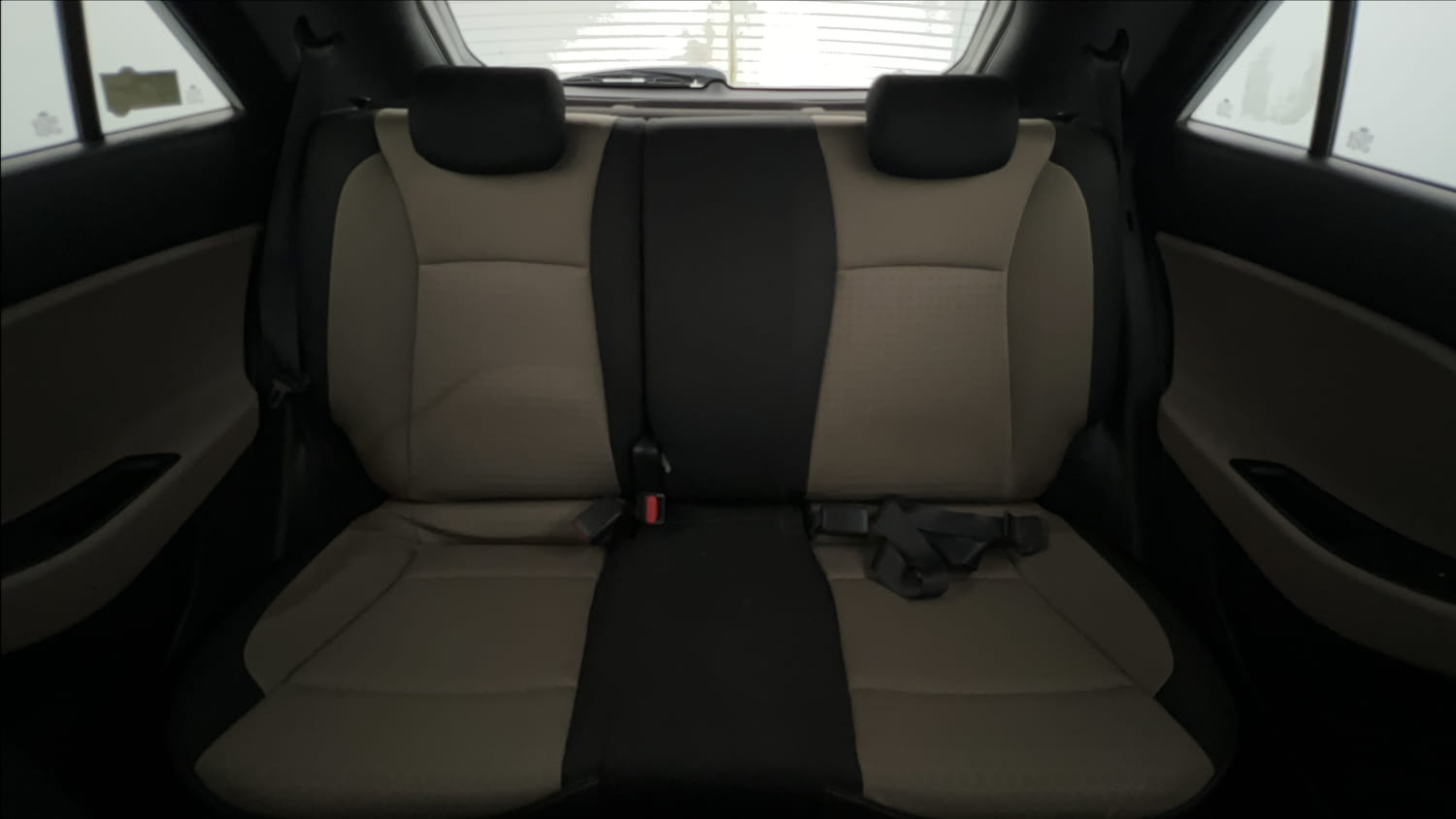 Used 2015 Hyundai Elite i20 Asta 1.2 Petrol Manual interior REAR SEAT CONDITION VIEW