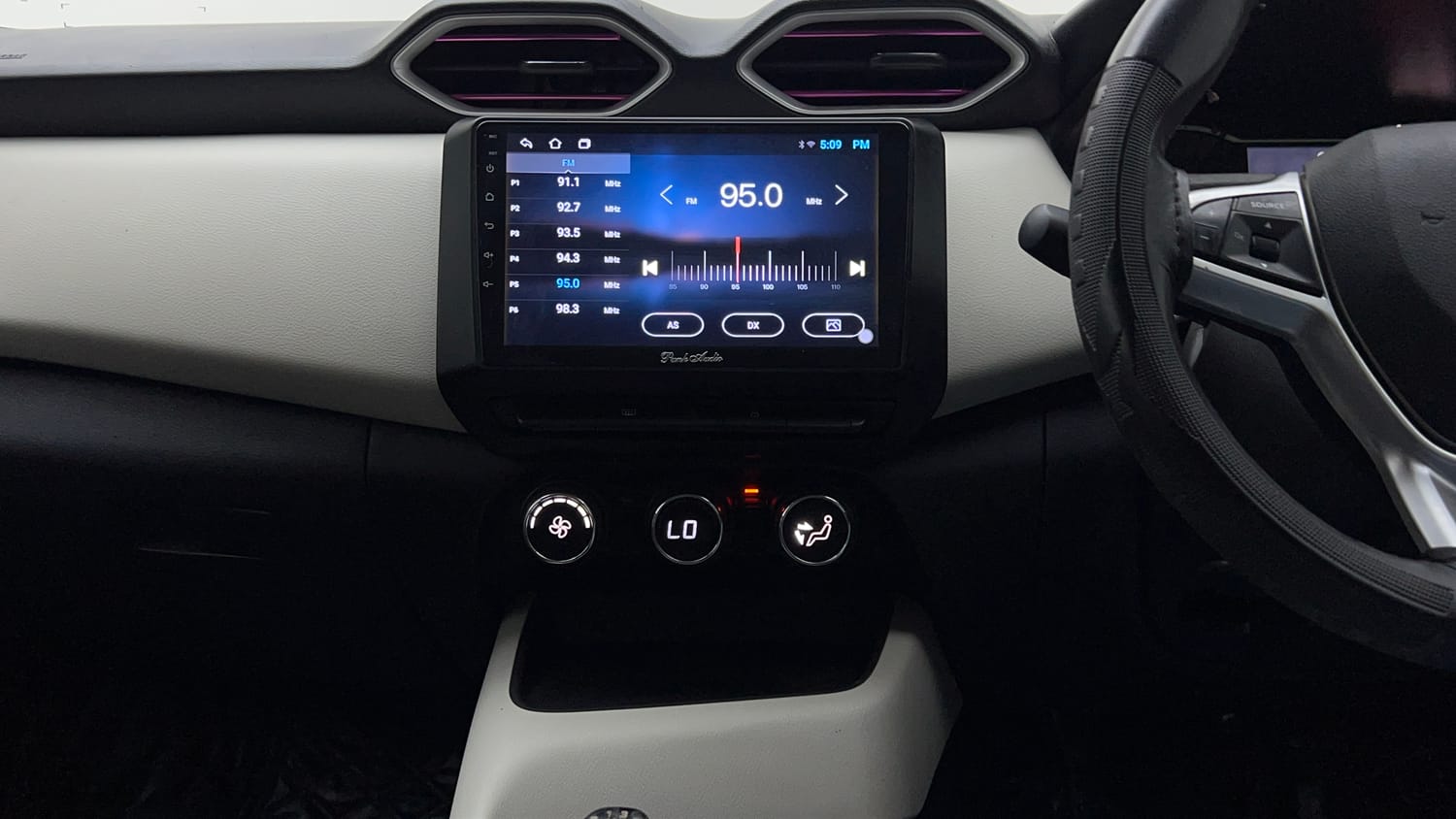 Used 2023 Nissan Magnite XL Petrol+Cng (Outside fitted) Cng Manual interior MUSIC SYSTEM & AC CONTROL VIEW