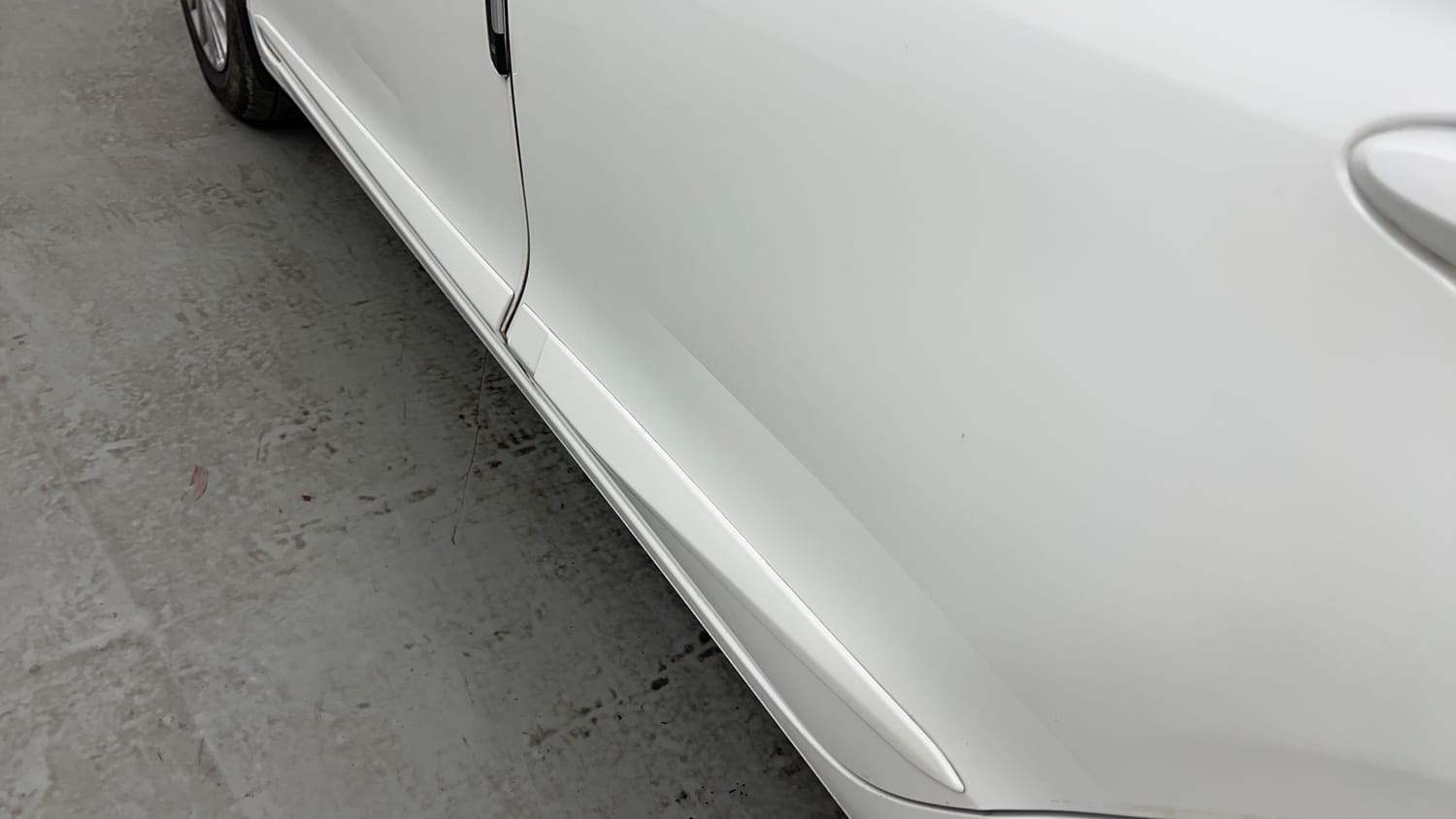 Used 2022 Honda City V Petrol Petrol Manual dents MINOR DENT