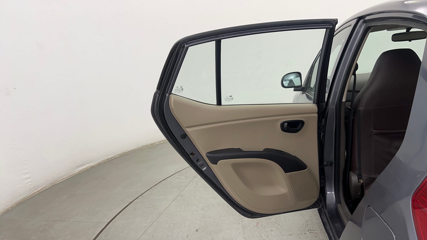 Used 2013 Hyundai i10 Magna 1.1 iRDE2 Petrol Manual interior LEFT REAR DOOR OPEN VIEW