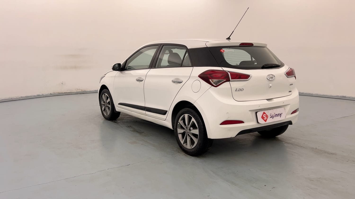 Used 2015 Hyundai Elite i20 Asta 1.2 Petrol Manual exterior LEFT REAR CORNER VIEW