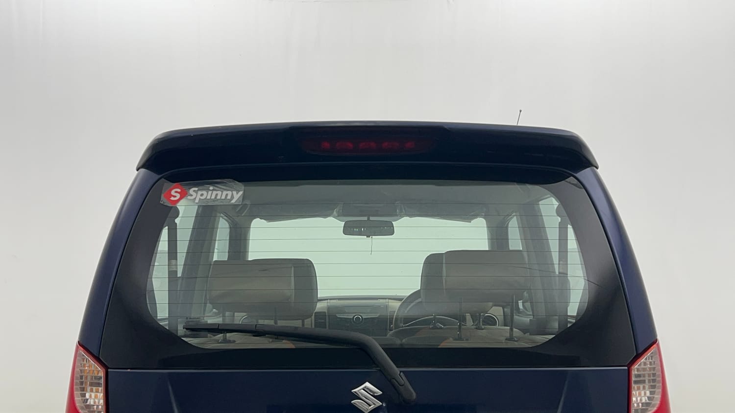 Used 2019 Maruti Suzuki Wagon R 1.0 VXI AMT Petrol Automatic top_features Rear wiper