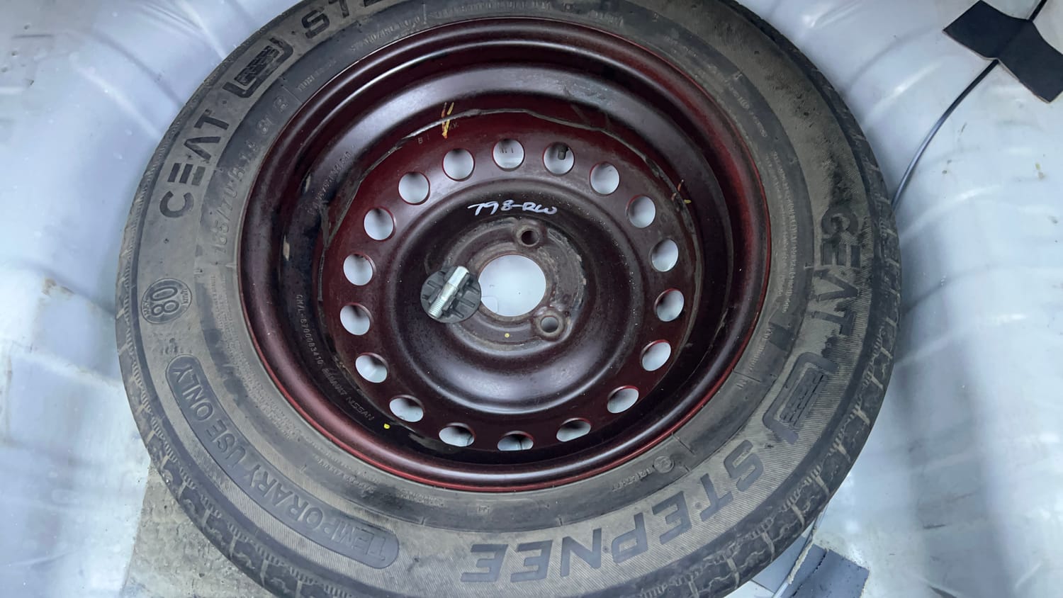 Used 2022 Renault Kwid RXT 1.0 Petrol Manual tyres SPARE TYRE VIEW
